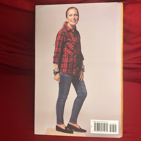 Danielle Steel novel The Apartment
First edition 2016 printing - Picture 2 of 5